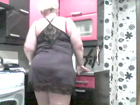 Lisa Suzie online show from 11/03/25, 03:13