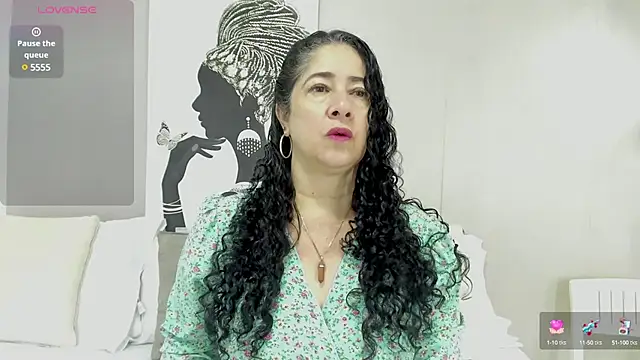 Adelesmithh online show from 02/19/25, 11:38