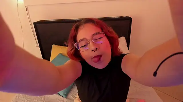 Snapshot of Emyli_rousse_ chatting on 01/20/25, 02:03 Emyli rousse online show from 01/20/25, 02:03