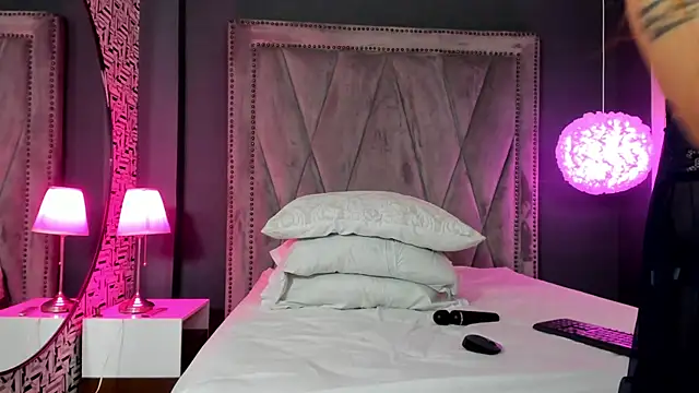 Pamela Johnsonn online show from 01/05/26, 07:39