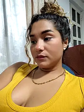 BrendaGirs online show from 11/19/25, 02:22