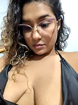 BrendaGirs online show from 04/21/26, 02:04