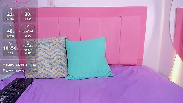 amandalee01 online show from 03/18/25, 04:48