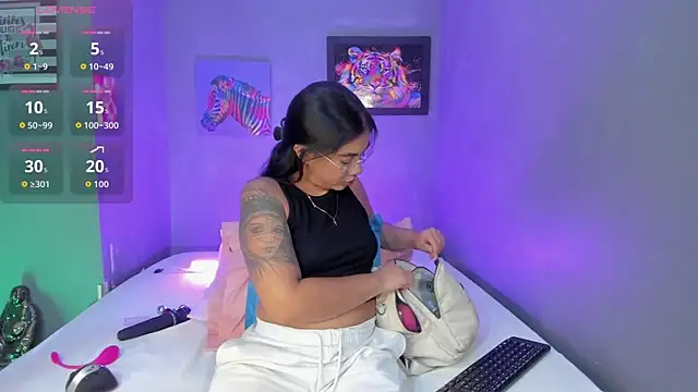 PammelaRoss1 online show from 06/09/26, 05:13
