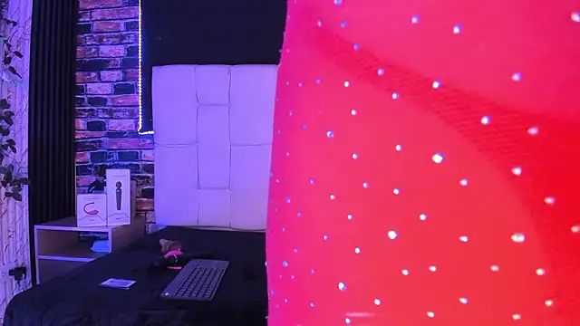 meelanyharux303av online show from 02/18/26, 09:49