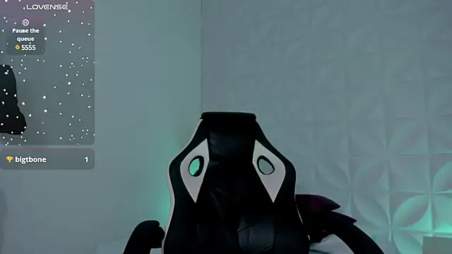 stephanya  online show from 03/19/25, 10:20