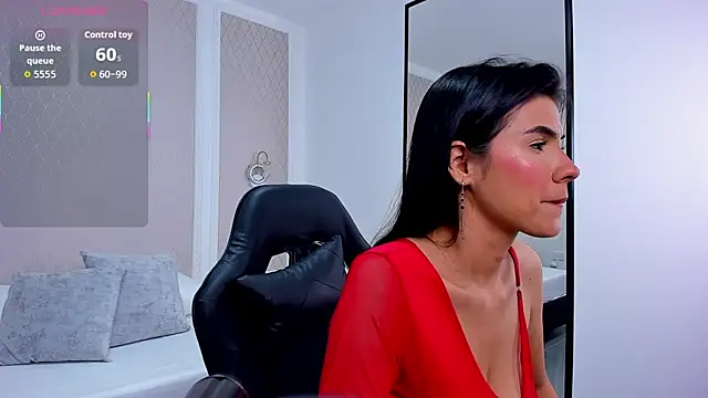 stephanya  online show from 10/07/25, 02:31