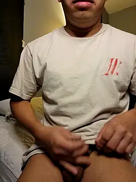 Snapshot of rogelitoxxx chatting on 10/29/25, 10:00 rogelitoxxx online show from 10/29/25, 10:00