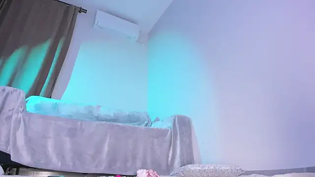Snapshot of Mishel_Blessing chatting on 02/10/25, 10:30 Mishel Blessing online show from 02/10/25, 10:30