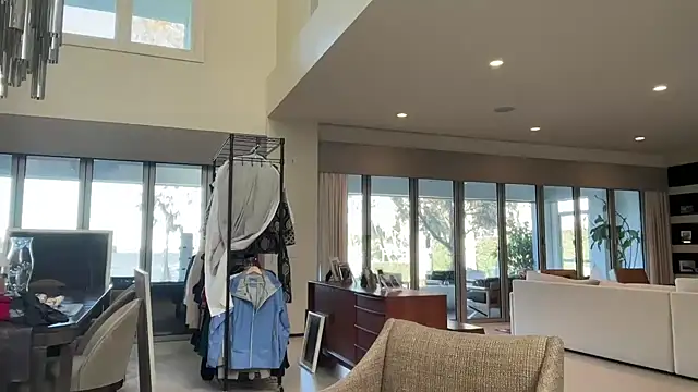 69woodinson online show from 02/01/26, 02:59