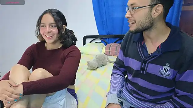 Snapshot of YuKinaHentaiI chatting on 02/12/25, 12:33 YuKinaHentaiI online show from 02/12/25, 12:33