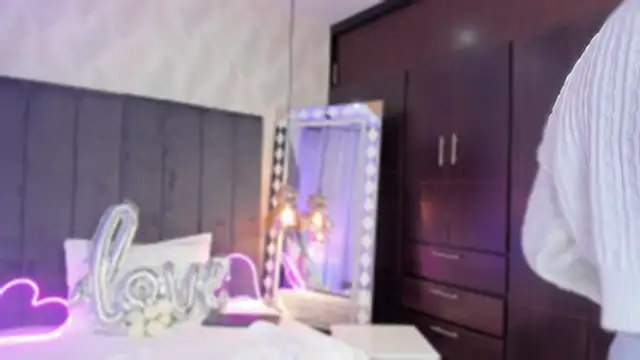 SHARONN     online show from 02/11/25, 03:50