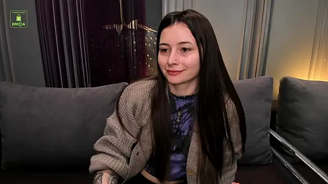Snapshot of Ishtar_Divine chatting on 03/01/25, 02:13 Ishtar Divine online show from 03/01/25, 02:13