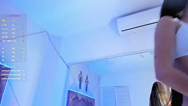 Snapshot of aggy_castel chatting on 02/10/25, 07:47 aggy castel online show from 02/10/25, 07:47