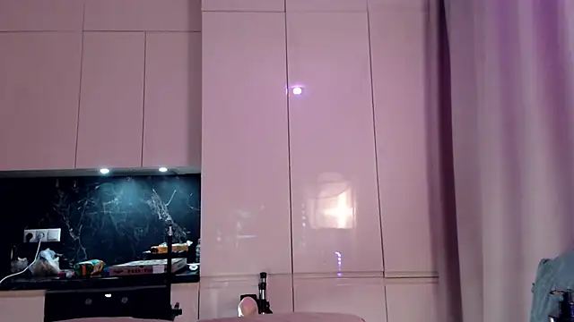 Snapshot of Walt_Enjoy chatting on 02/17/25, 01:58 Walt Enjoy online show from 02/17/25, 01:58