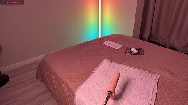 Snapshot of Walt_Enjoy chatting on 09/29/25, 04:34 Walt Enjoy online show from 09/29/25, 04:34