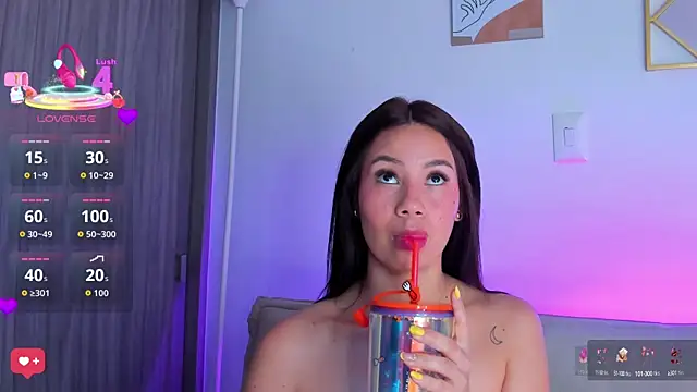 Snapshot of Tamaraa_Serra chatting on 10/08/25, 06:05 Tamaraa Serra online show from 10/08/25, 06:05