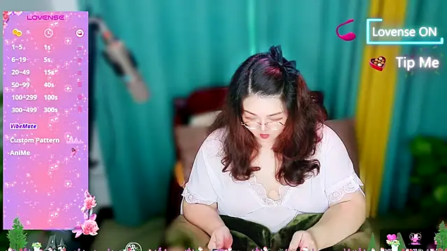 Weiwei5200 online show from 10/29/25, 11:56