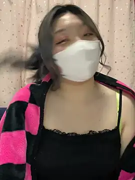 YUNA-yuna online show from 02/22/25, 04:40