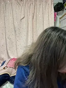 YUNA-yuna online show from 03/22/25, 04:47