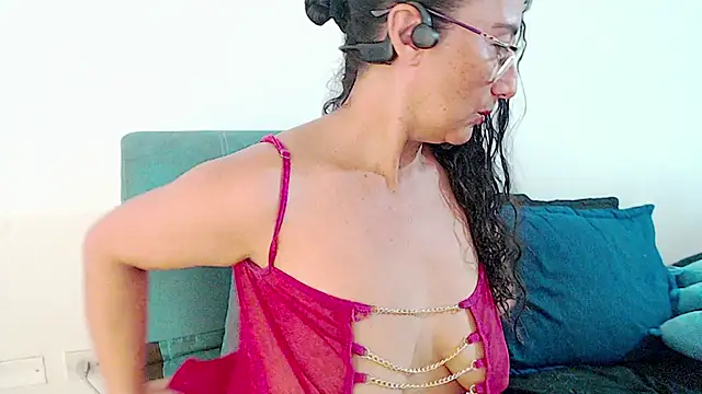 Snapshot of naugthyshanoon chatting on 06/04/26, 11:33 naugthyshanoon online show from 06/04/26, 11:33