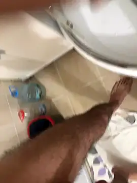 Snapshot of denizli18 chatting on 11/15/25, 09:28 denizli18 online show from 11/15/25, 09:28