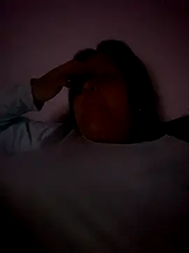 Snapshot of tuty_Tap chatting on 10/15/25, 04:34 tuty Tap online show from 10/15/25, 04:34