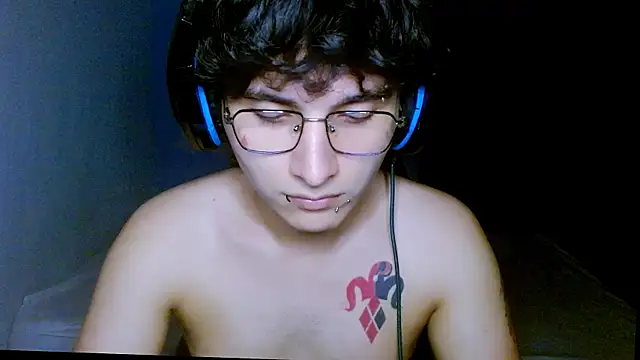 Snapshot of Charley_quin chatting on 04/26/26, 11:46 Charley quin online show from 04/26/26, 11:46