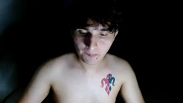 Snapshot of Charley_quin chatting on 06/04/26, 01:22 Charley quin online show from 06/04/26, 01:22
