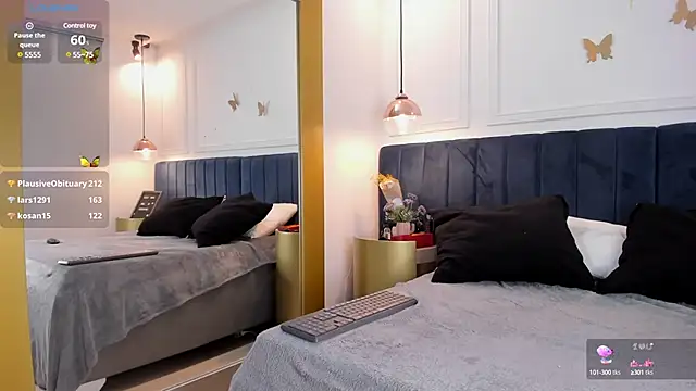 Snapshot of CarlaRossi_ chatting on 03/09/25, 10:41 CarlaRossi online show from 03/09/25, 10:41