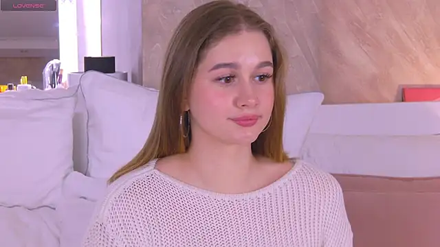 Snapshot of EllieHayes chatting on 03/01/25, 01:43 EllieHayes online show from 03/01/25, 01:43