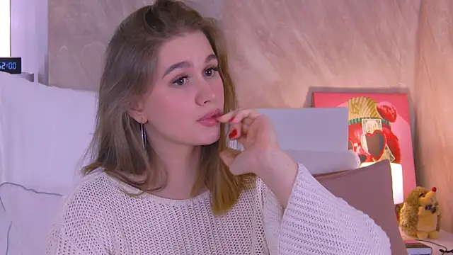 Snapshot of EllieHayes chatting on 03/22/25, 09:53 EllieHayes online show from 03/22/25, 09:53