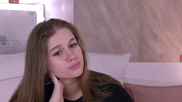 Snapshot of EllieHayes chatting on 11/30/25, 05:39 EllieHayes online show from 11/30/25, 05:39