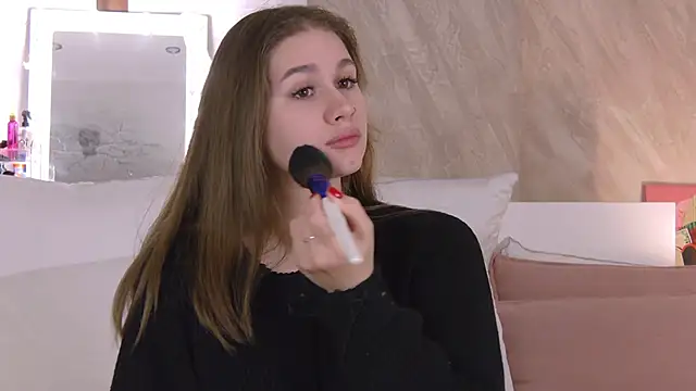 Snapshot of EllieHayes chatting on 01/10/26, 07:26 EllieHayes online show from 01/10/26, 07:26