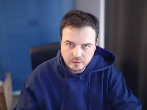 Snapshot of CuteMan33 chatting on 02/02/26, 11:31 CuteMan33 online show from 02/02/26, 11:31