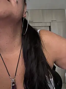 Adele Sweett online show from 07/13/26, 10:51