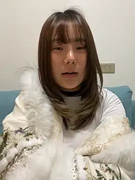 Snapshot of ChuChu1991 chatting on 02/20/25, 01:19 ChuChu1991 online show from 02/20/25, 01:19