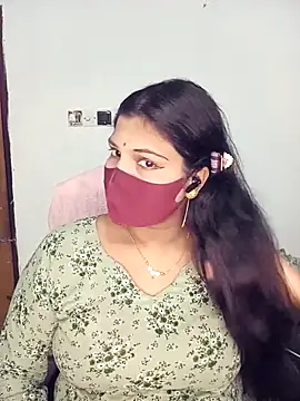 Hot-Angel  online show from 11/04/25, 03:00