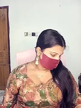 Hot-Angel  online show from 11/07/25, 03:45