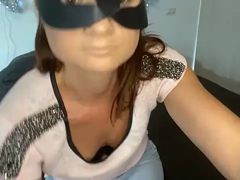 Snapshot of Samira-Summer chatting on 01/09/25, 03:12 Samira-Summer online show from 01/09/25, 03:12