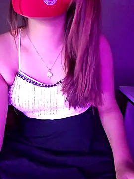 Olivia3 online show from 02/07/25, 10:52