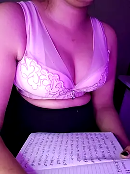 Olivia3 online show from 02/11/25, 07:48