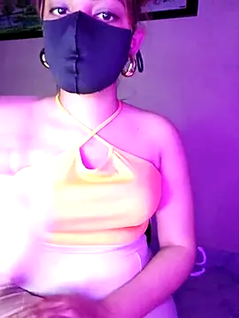 Olivia3 online show from 02/17/25, 11:09