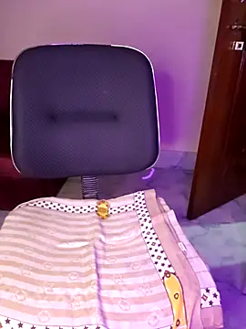 Olivia3 online show from 09/18/25, 08:55