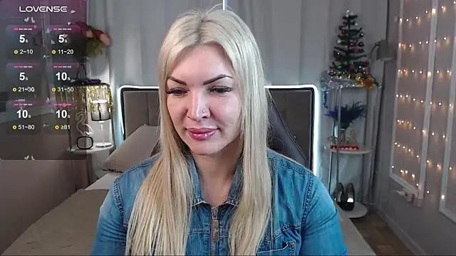 Snapshot of lissa_voxx chatting on 01/04/25, 07:34 lissa voxx online show from 01/04/25, 07:34