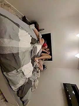 Llorey04 online show from 02/28/25, 11:45