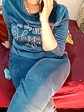 ShadiaStar online show from 03/14/25, 04:21