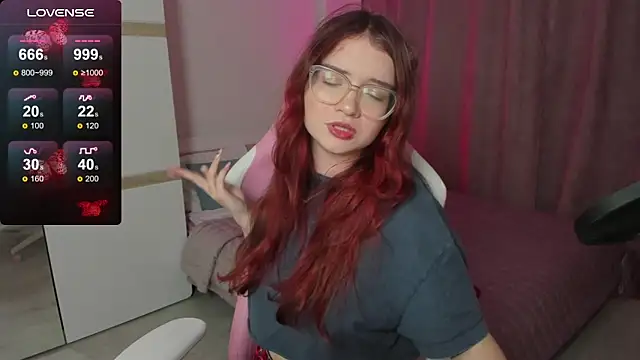 Snapshot of Sonya_Glen chatting on 12/09/24, 08:33 Sonya Glen online show from 12/09/24, 08:33