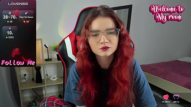 Snapshot of Sonya_Glen chatting on 12/11/24, 07:14 Sonya Glen online show from 12/11/24, 07:14