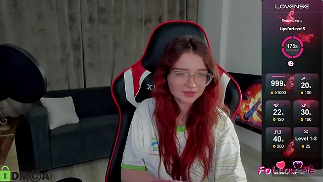 Snapshot of Sonya_Glen chatting on 12/29/24, 03:54 Sonya Glen online show from 12/29/24, 03:54